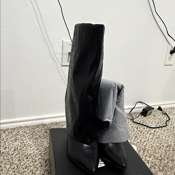 Black Croc-Embossed Pointed-Toe Mid-Calf Boots - Picture 3 of 5